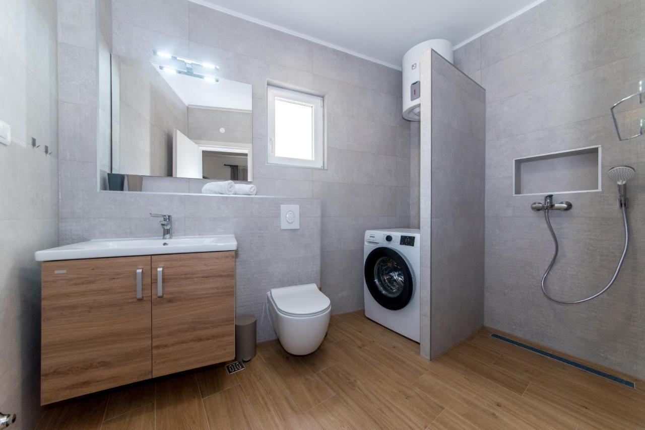 Apartment Mare Krvavica Luaran gambar