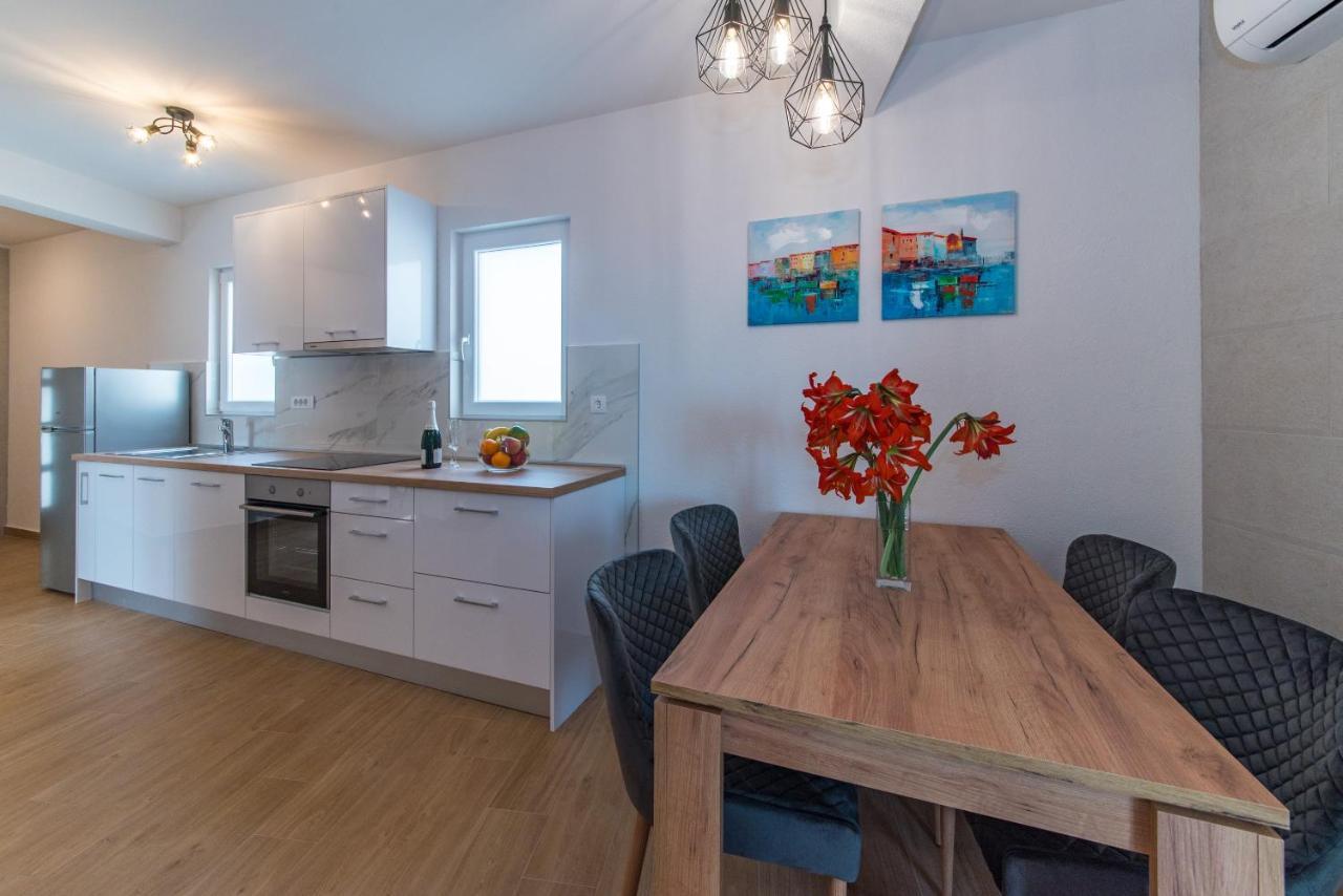 Apartment Mare Krvavica Luaran gambar